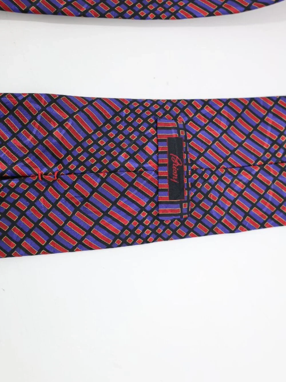 Brioni Tie Mens w4 L60 Geometric Pattern Silk Hand Made in Italy embossed luxury